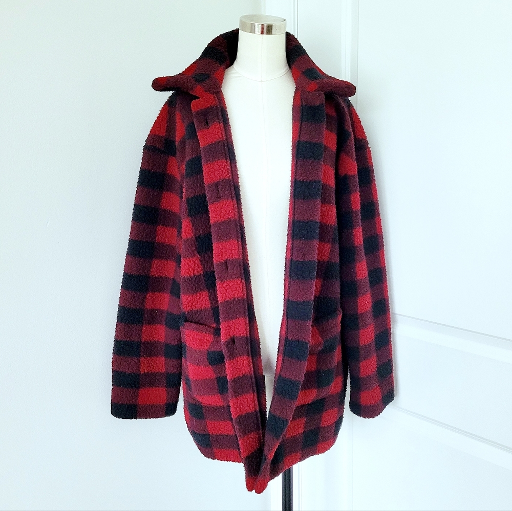LEE Red/Black Plaid Sherpa Shacket Comfy Cozy Fall Fleece Travel Winter Vegan - Picture 8 of 10
